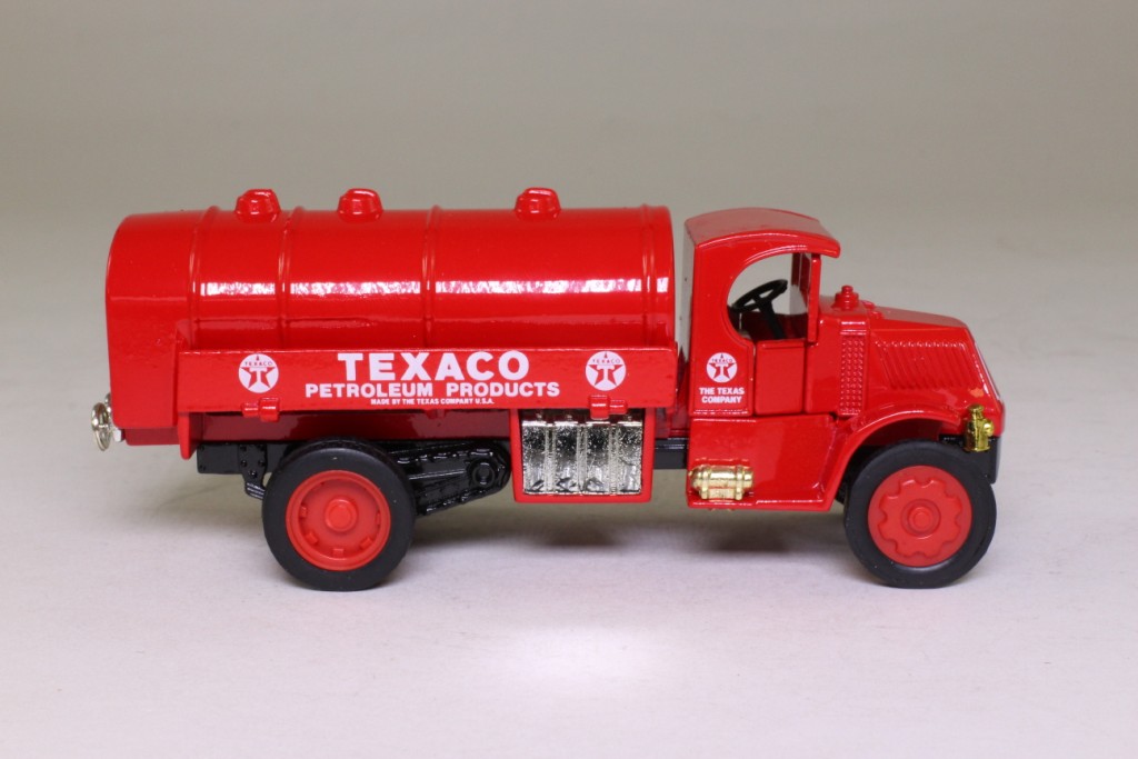 Models of Yesteryear Y-23/2; 1930 Mack AC Tanker